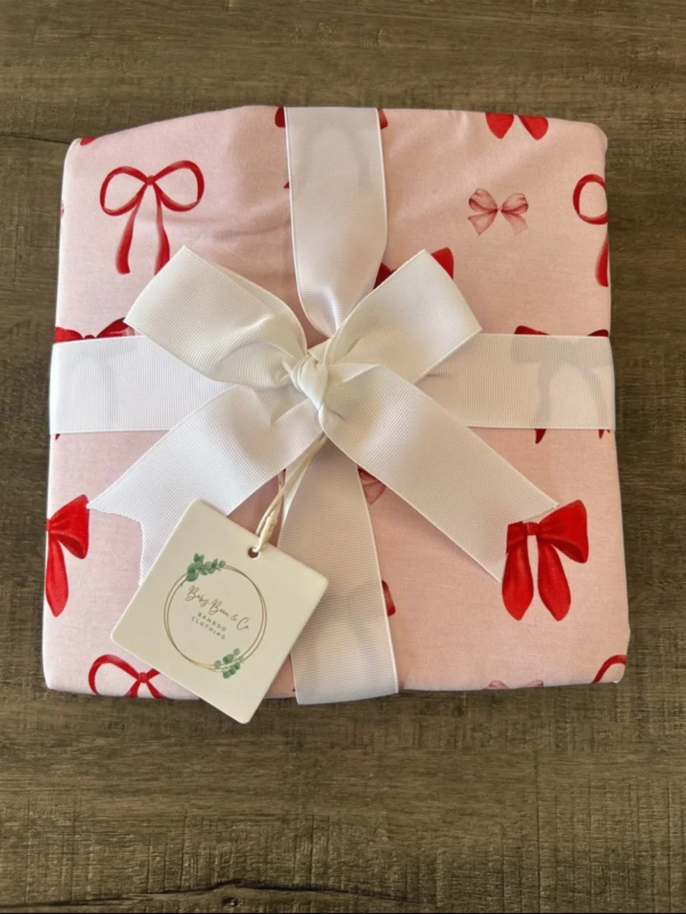 50x50 Bamboo Blanket Crimson Bows